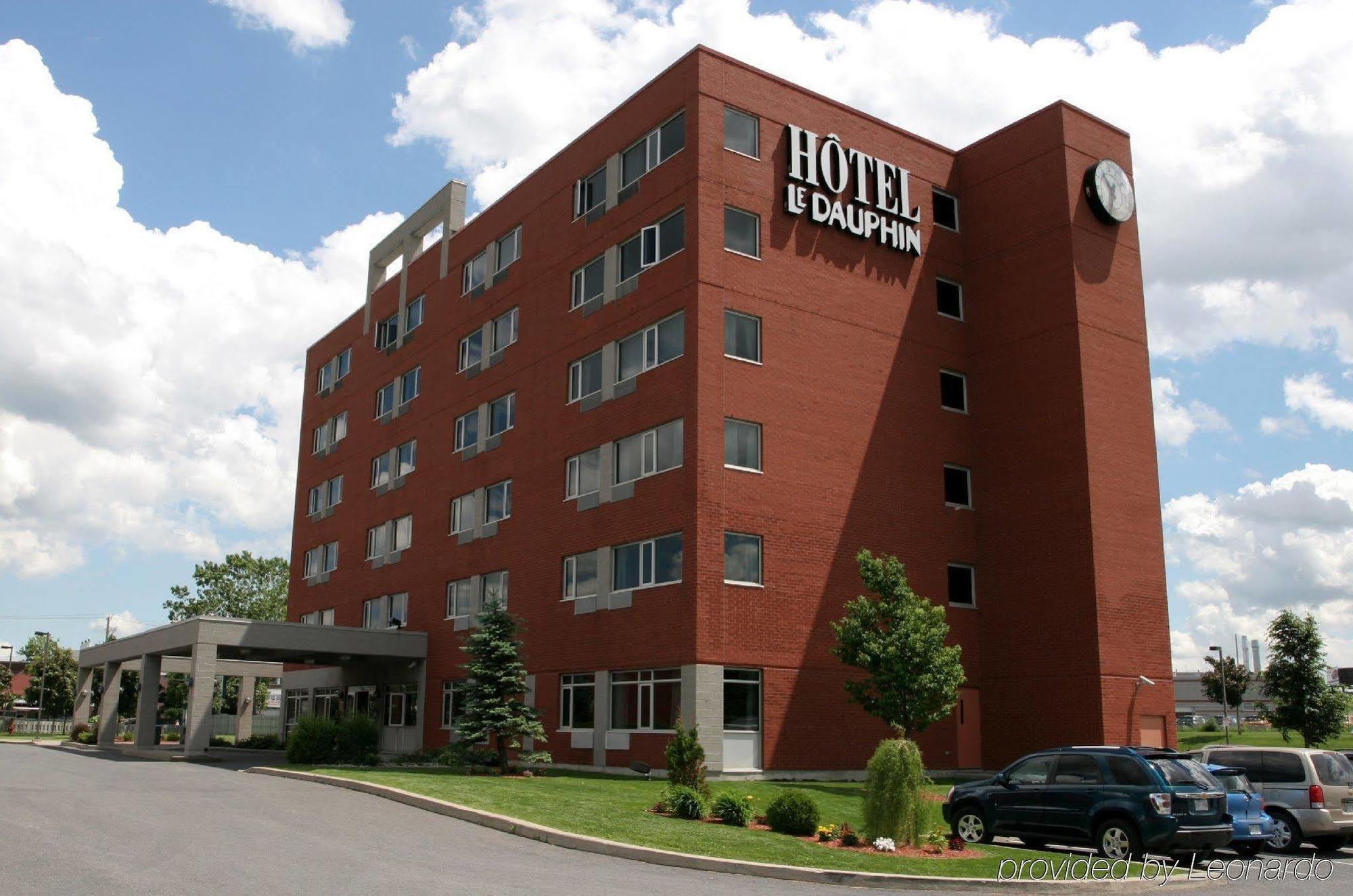 Le Dauphin Montreal-Longueuil Hotel Exterior photo